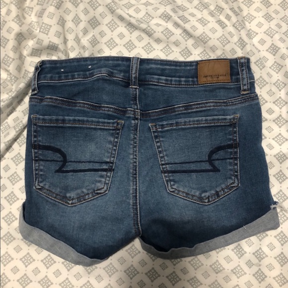 Size 2 american eagle blue jean shorts. - Picture 2 of 3